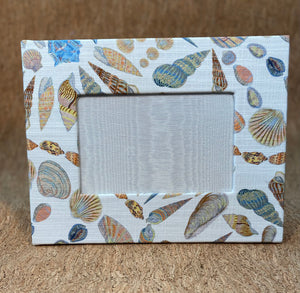 Mini Shells Linen Frame